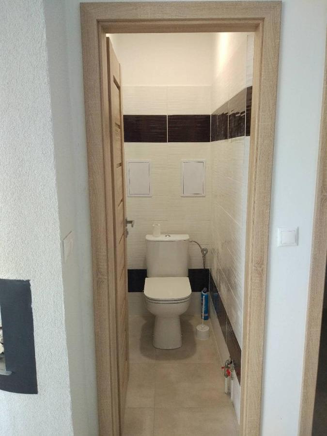 Moderny Apartman S Krbom A Klimatizaciou Presov Exterior photo