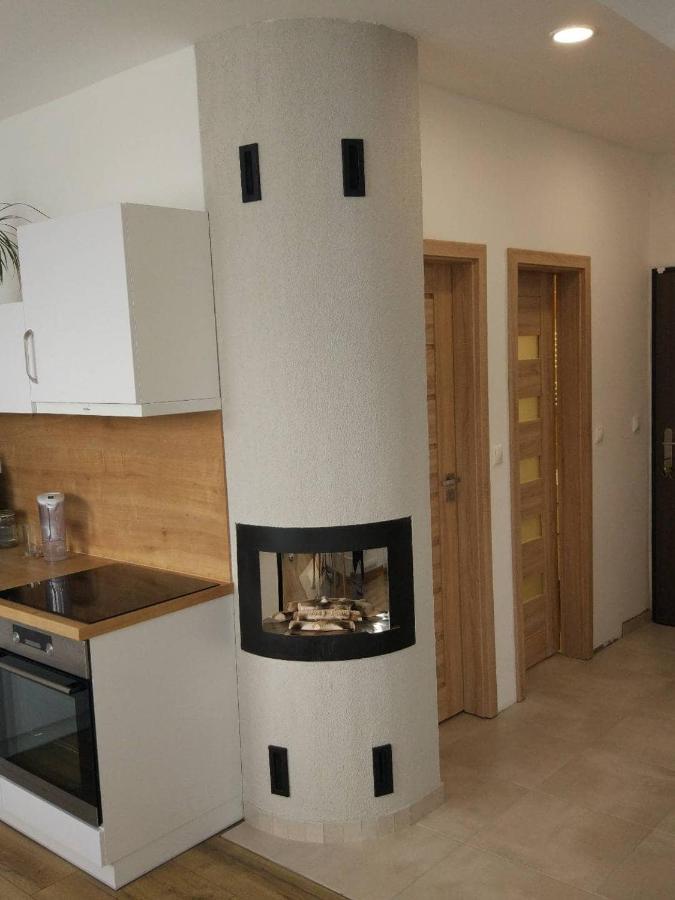 Moderny Apartman S Krbom A Klimatizaciou Presov Exterior photo